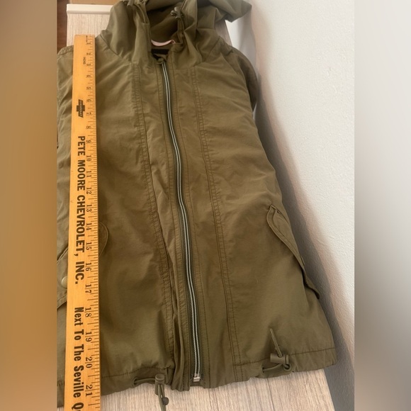 J. Crew Olive Green Full Zip Cinch Crop Waist Hoodie Windbreaker Jacket - Picture 4 of 8